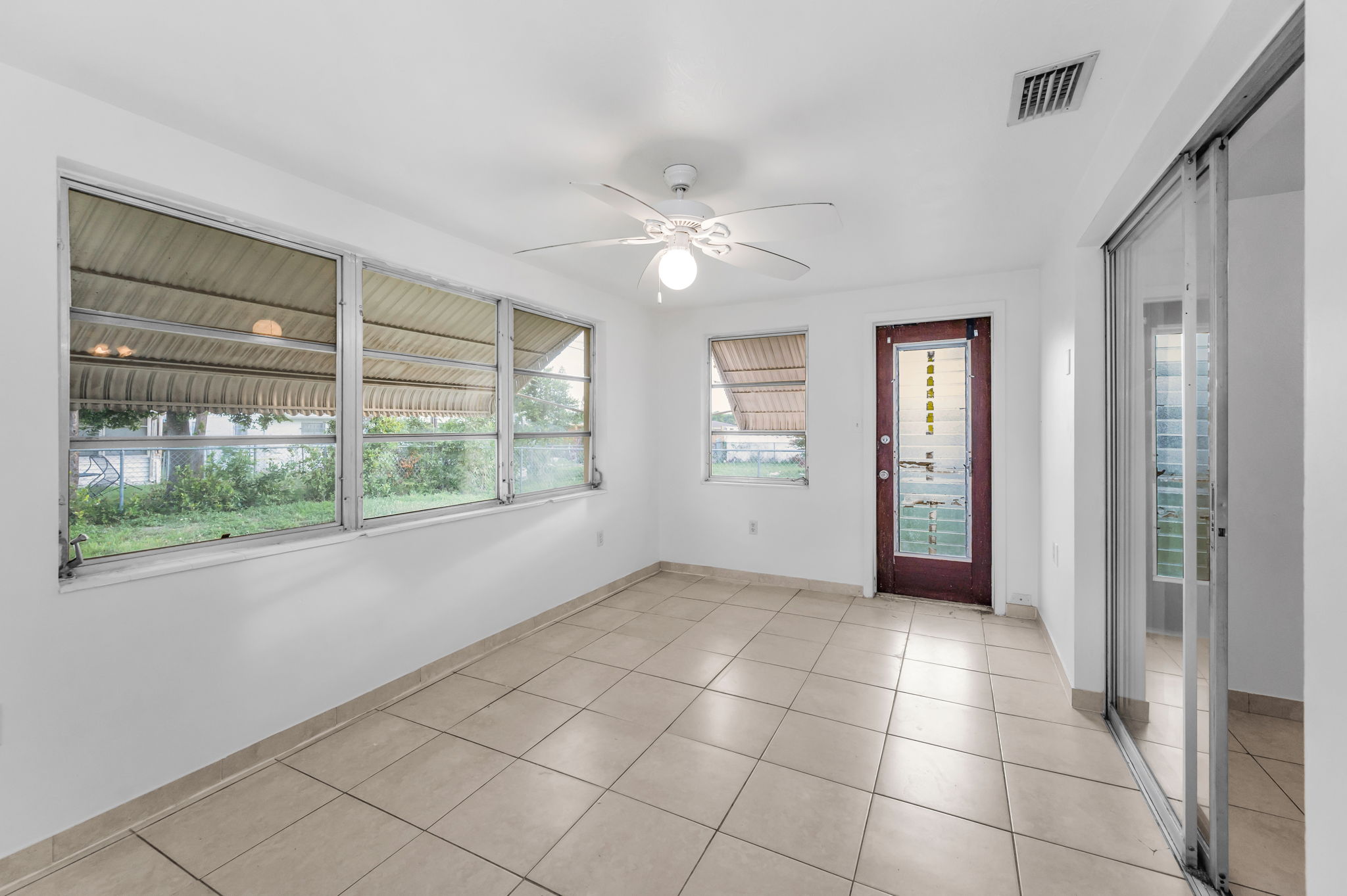 Family Room4