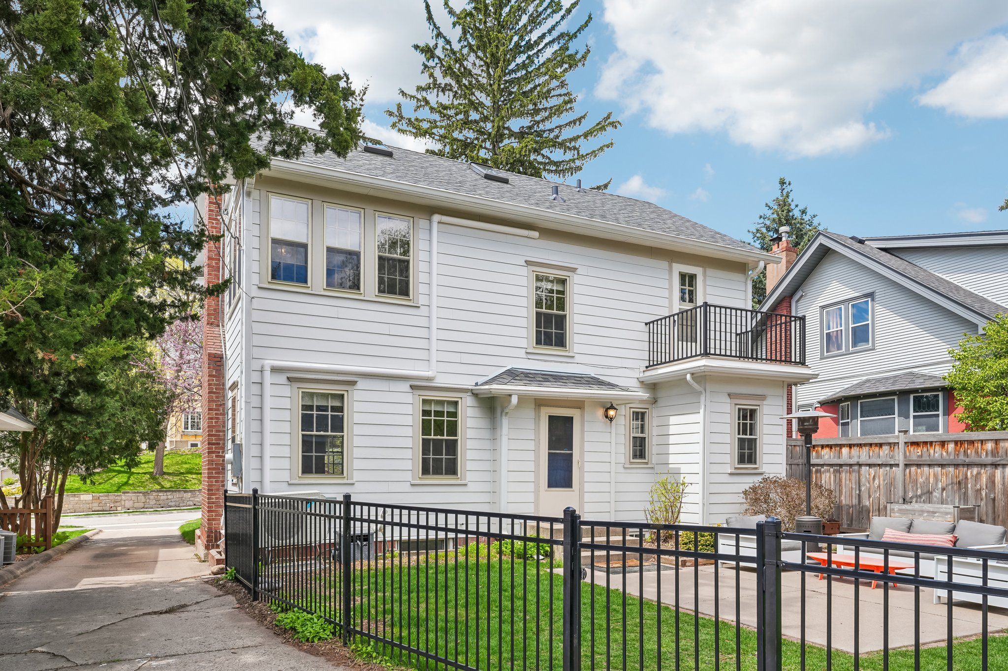 Bryant Ave S-S0205-056.jpg
