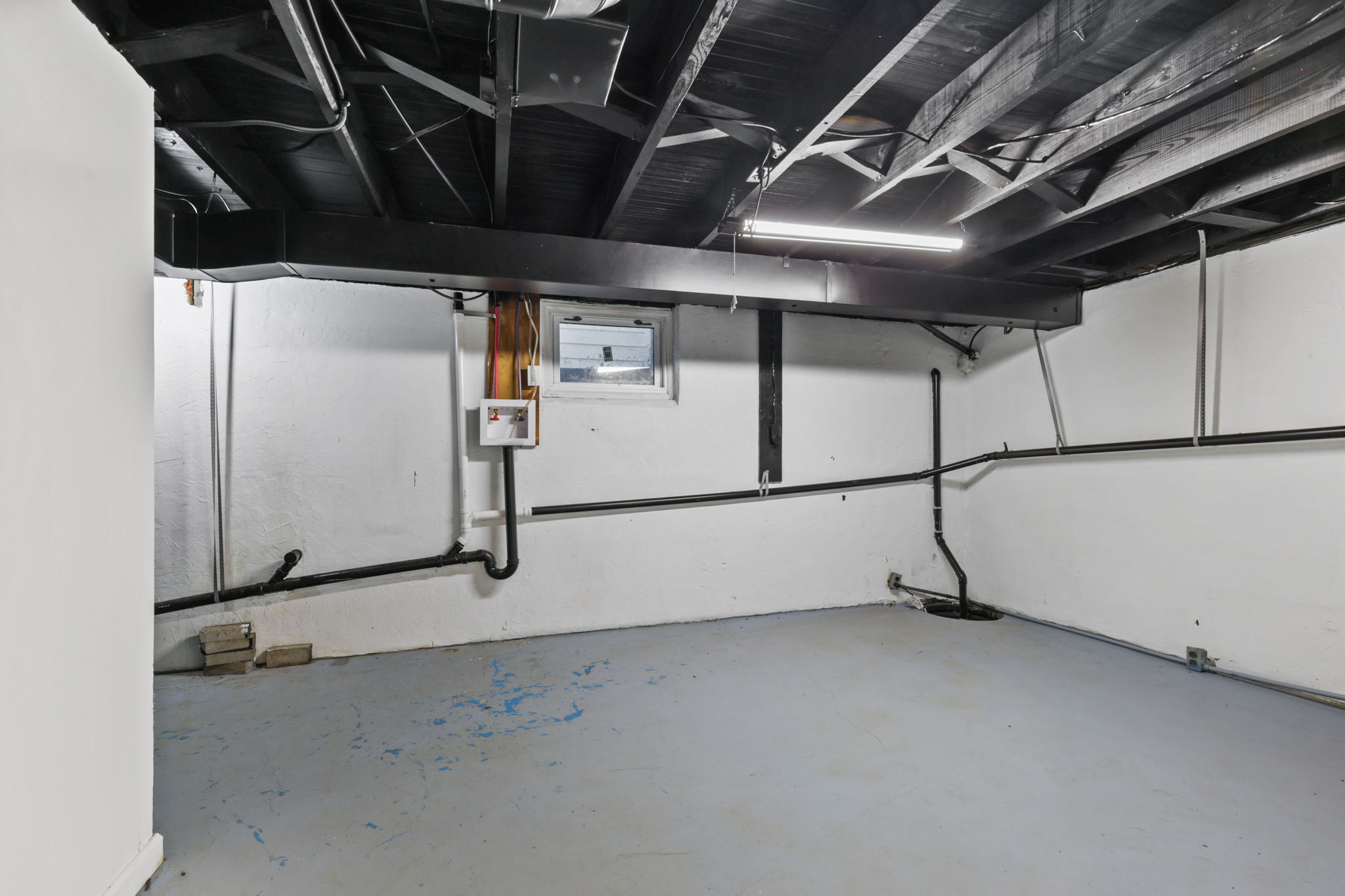  Photo 23