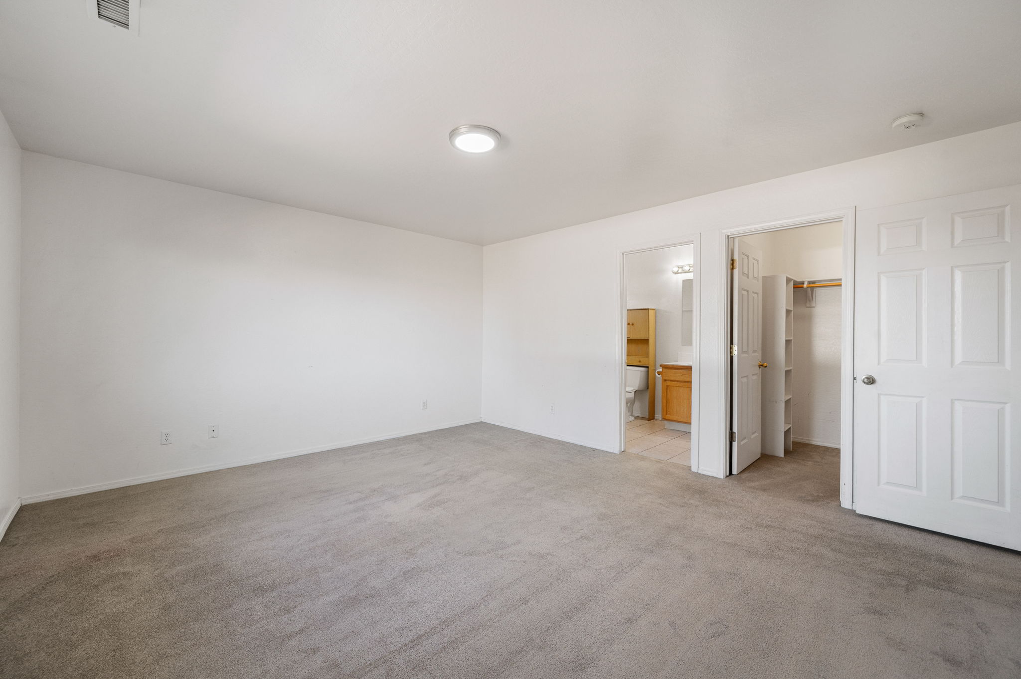 Primary Bedroom (2)