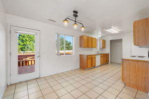 Dining to Kitchen