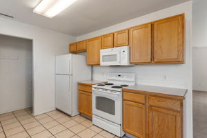 Kitchen (2)