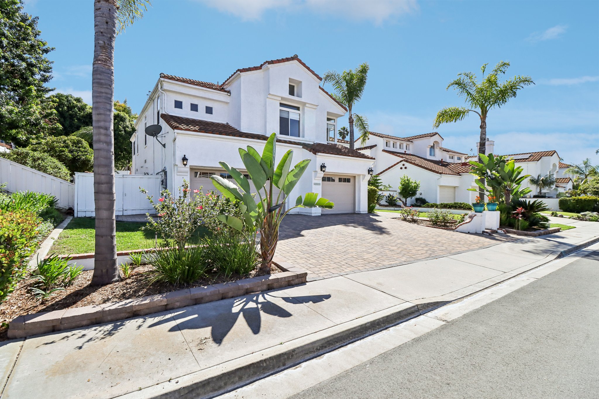 Amador Dr-S0204-002.jpg