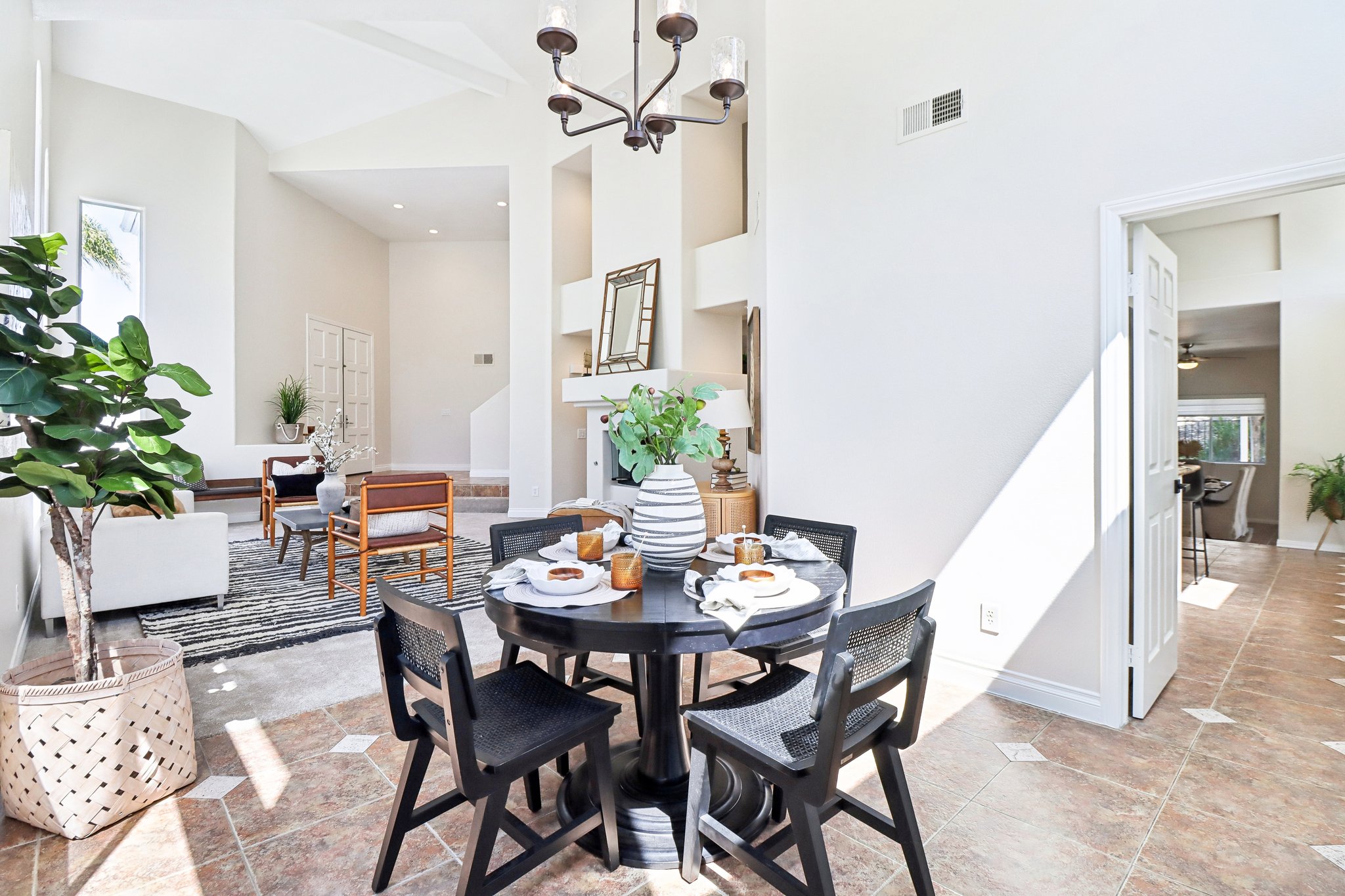 Amador Dr-S0204-014.jpg