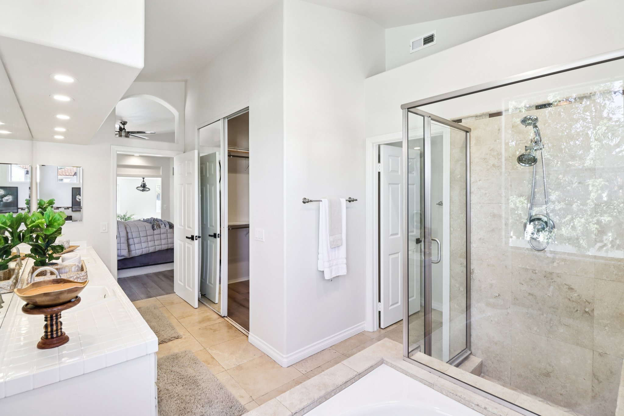 Amador Dr-S0204-046.jpg