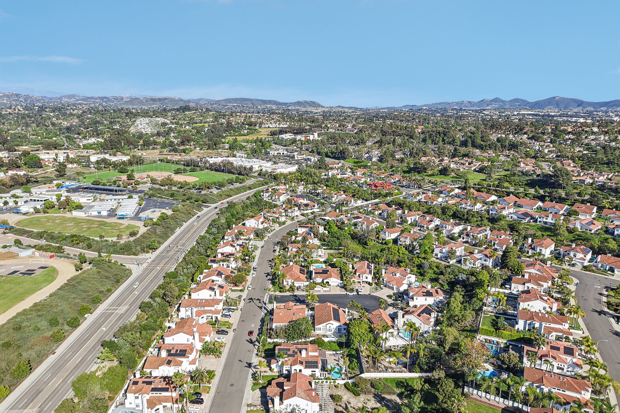 Amador Dr-S0204-070.jpg