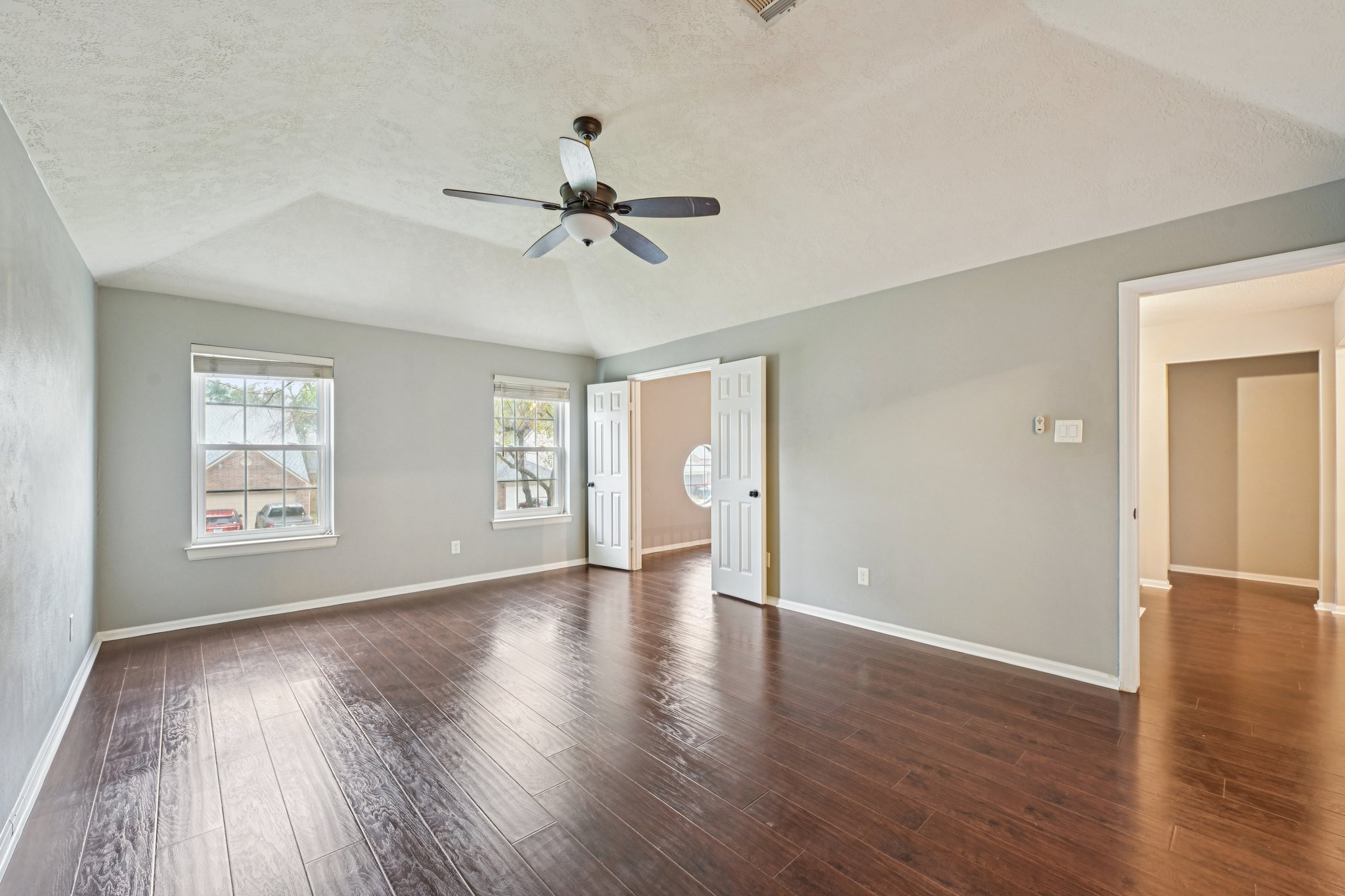 Echo Falls Dr-S2201-026.jpg