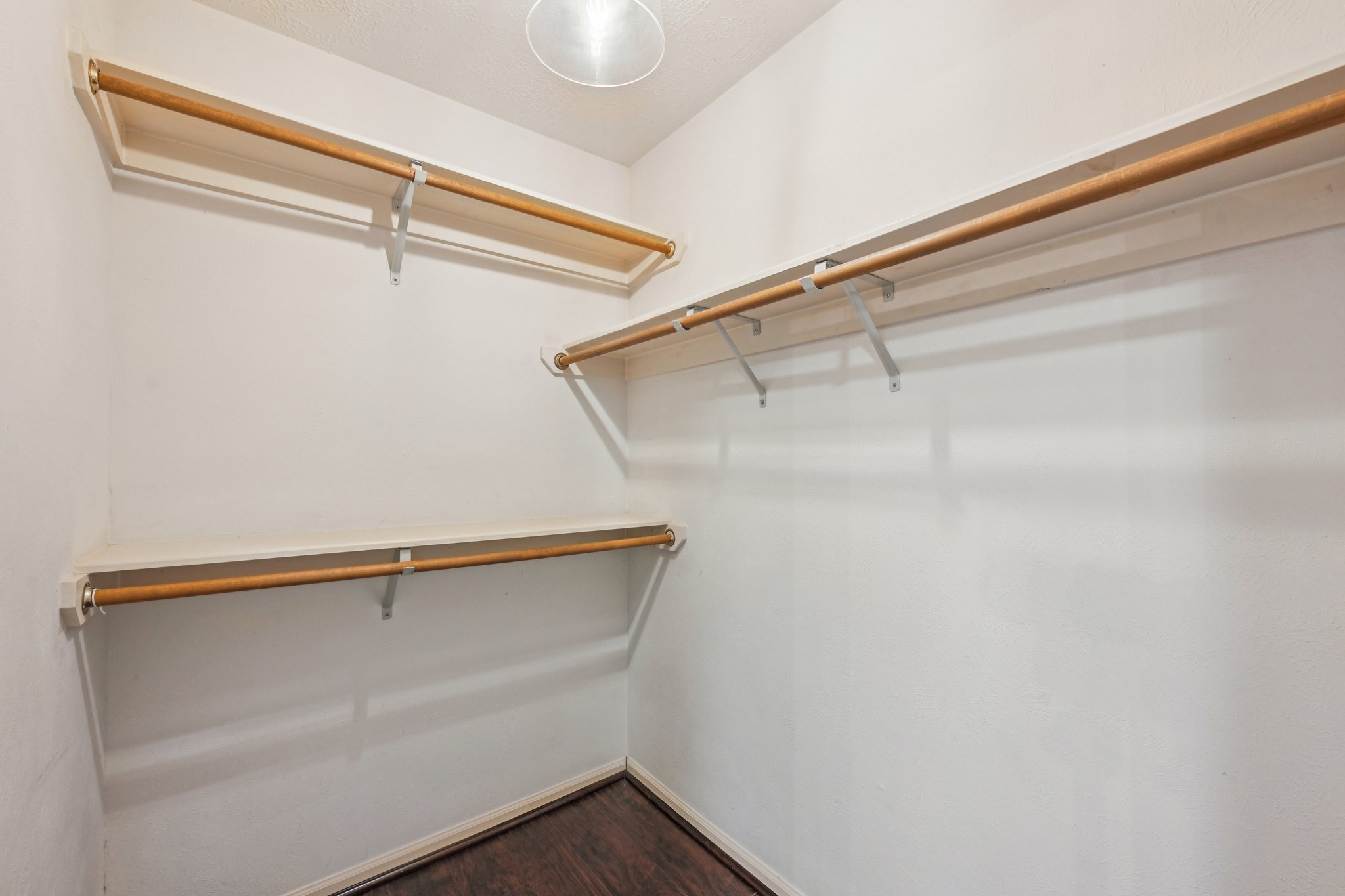 Echo Falls Dr-S2201-031.jpg