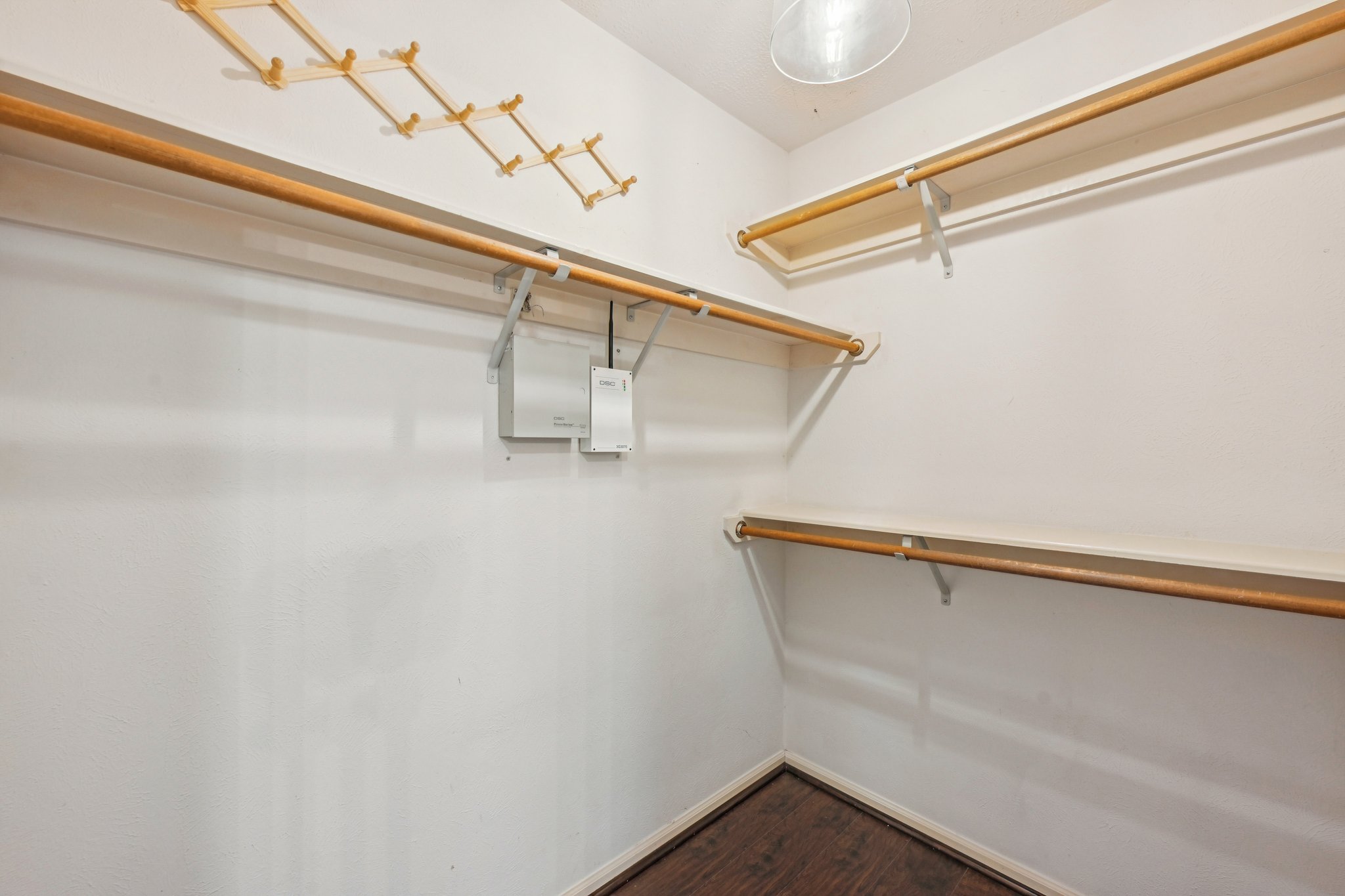 Echo Falls Dr-S2201-032.jpg