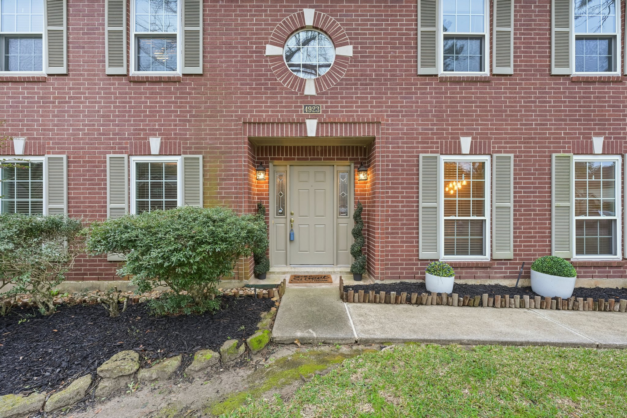 Echo Falls Dr-S2301-1-007.jpg