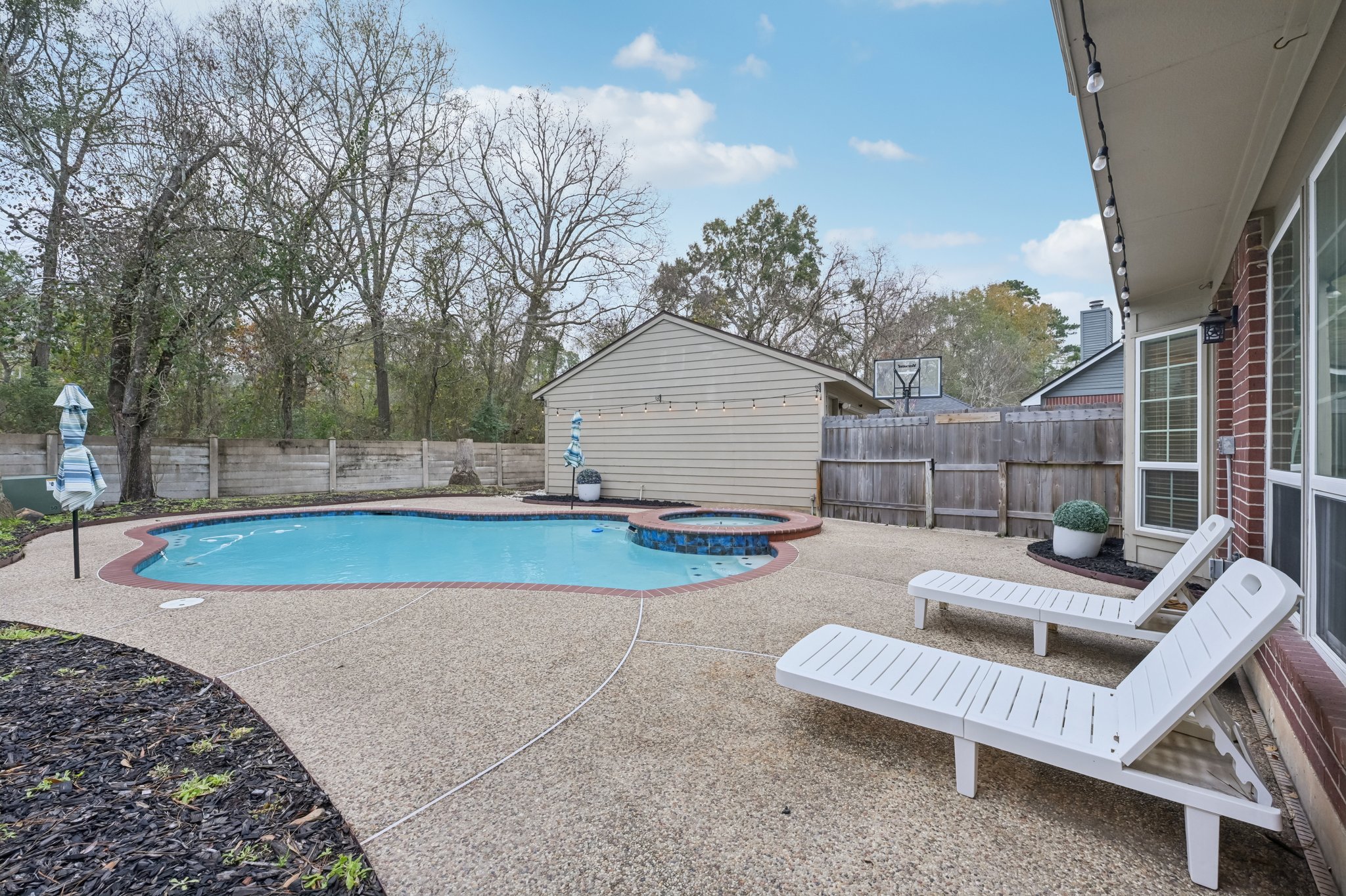 Echo Falls Dr-S2301-1-011.jpg