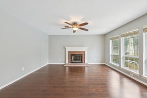 Echo Falls Dr-S2201-008.jpg