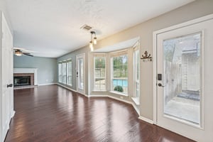 Echo Falls Dr-S2201-011.jpg