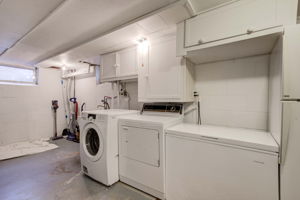 15.Laundry Room