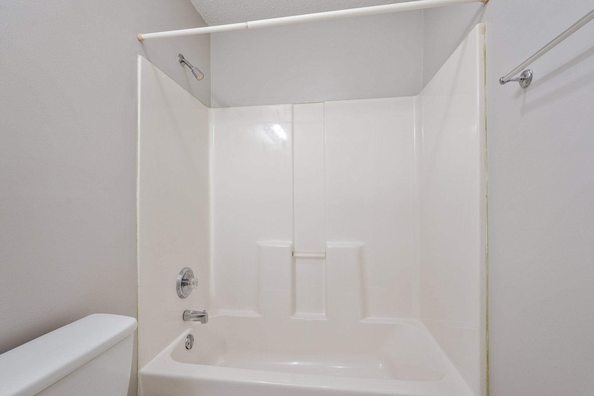 Pippin Dr NW-S1904-044.jpg