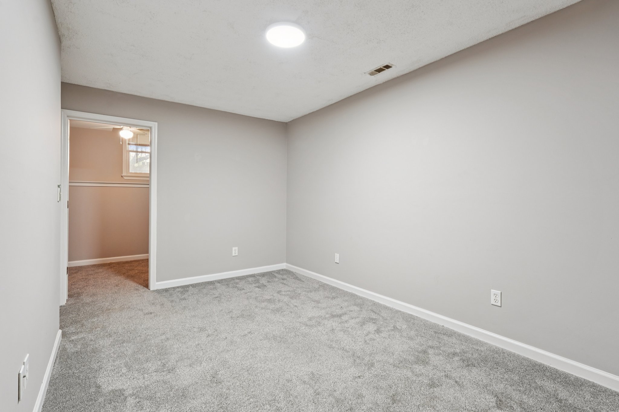 Pippin Dr NW-S1904-045.jpg