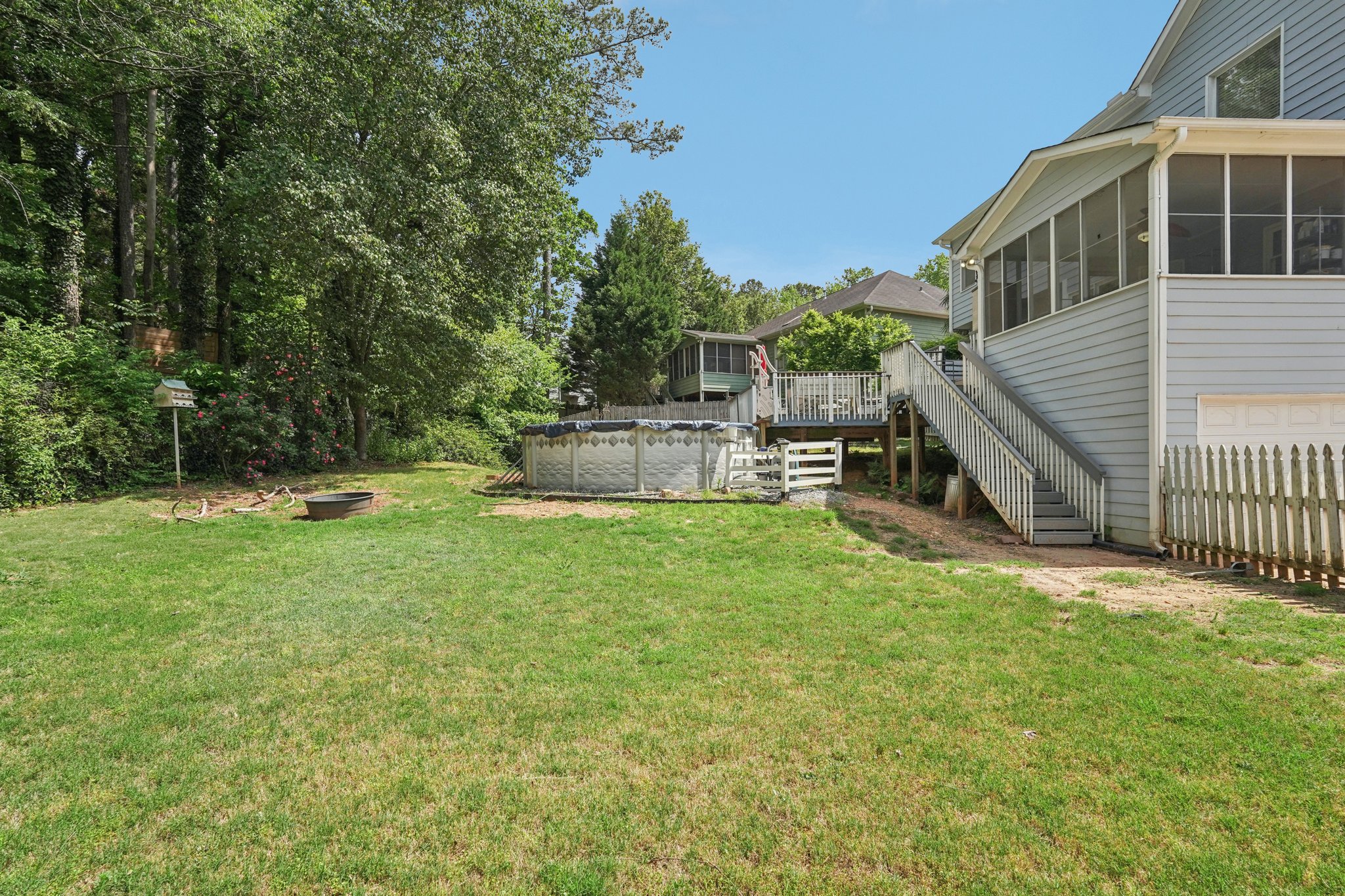 Pippin Dr NW-S1904-053.jpg