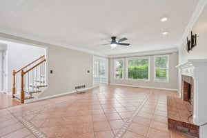 Pippin Dr NW-S1904-008.jpg