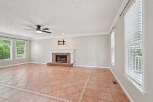 Pippin Dr NW-S1904-009.jpg