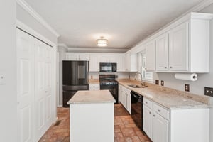 Pippin Dr NW-S1904-016.jpg