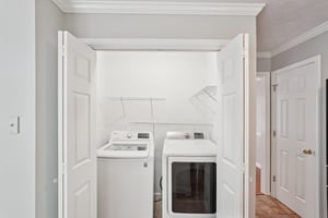 Pippin Dr NW-S1904-021.jpg