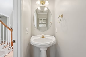 Pippin Dr NW-S1904-022.jpg