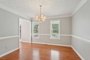 Pippin Dr NW-S1904-025.jpg