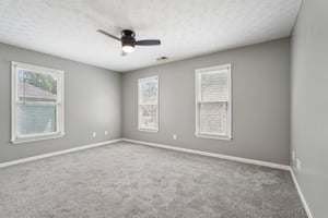 Pippin Dr NW-S1904-030.jpg