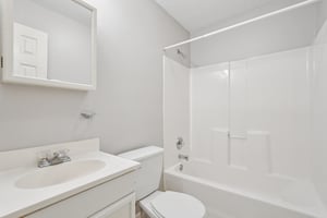 Pippin Dr NW-S1904-042.jpg