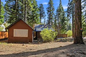  Photo 40