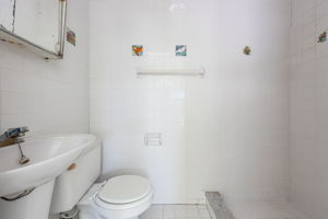 Photo 39