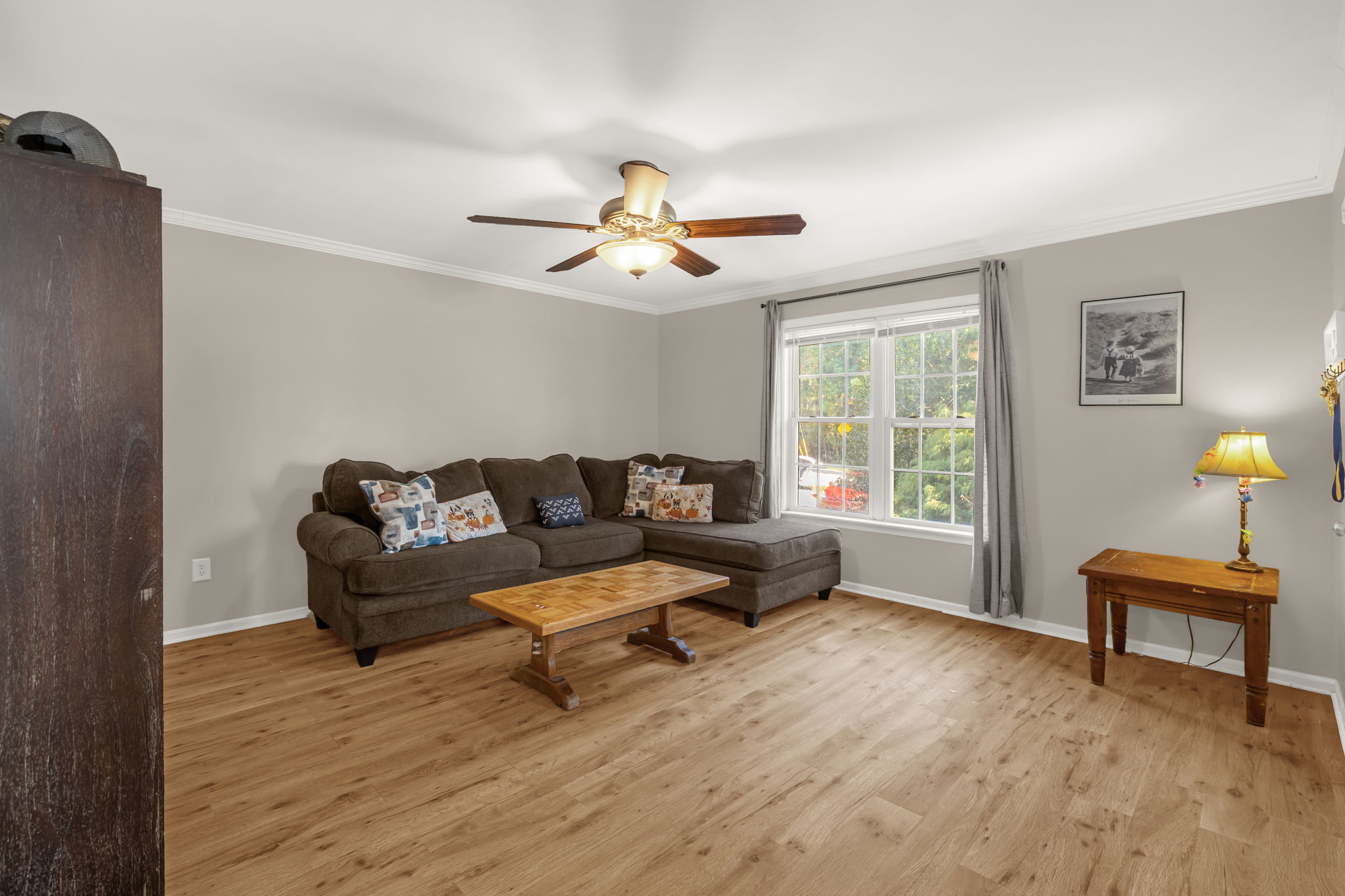 4927 Planfield Rd-7