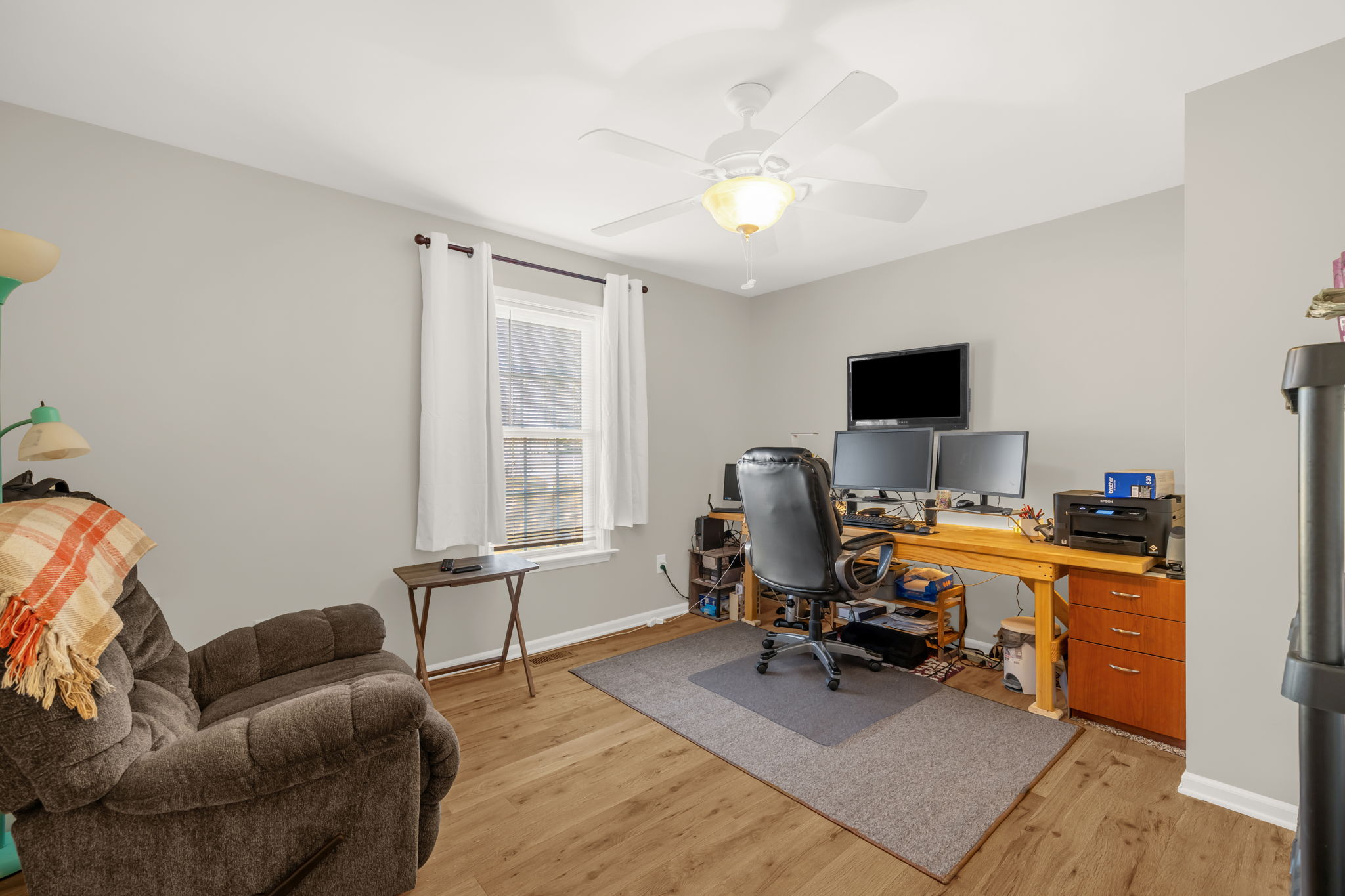 4927 Planfield Rd-21