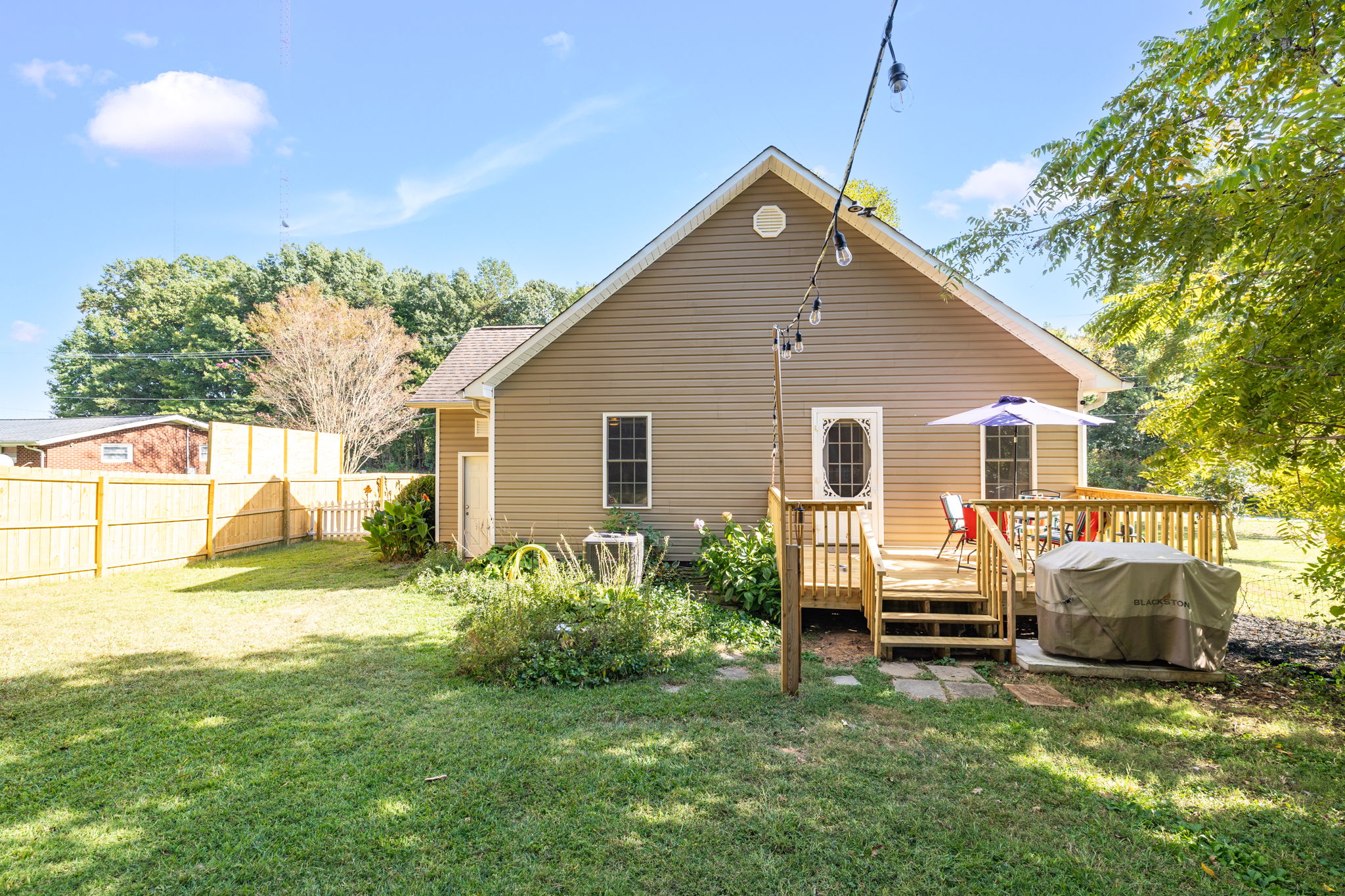 4927 Planfield Rd-28