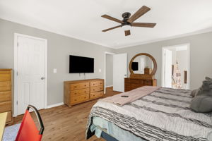 4927 Planfield Rd-16