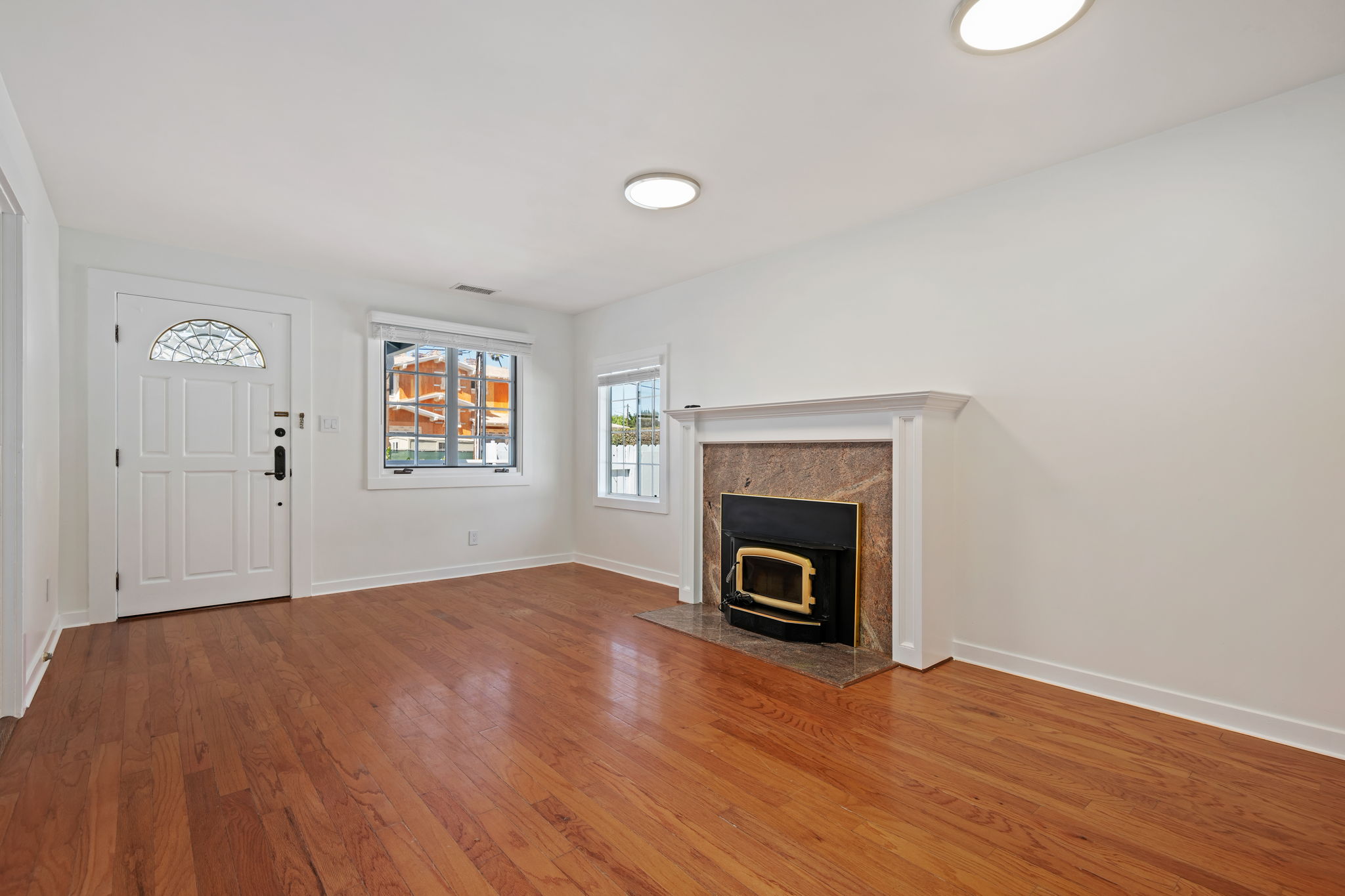 05-Living Room