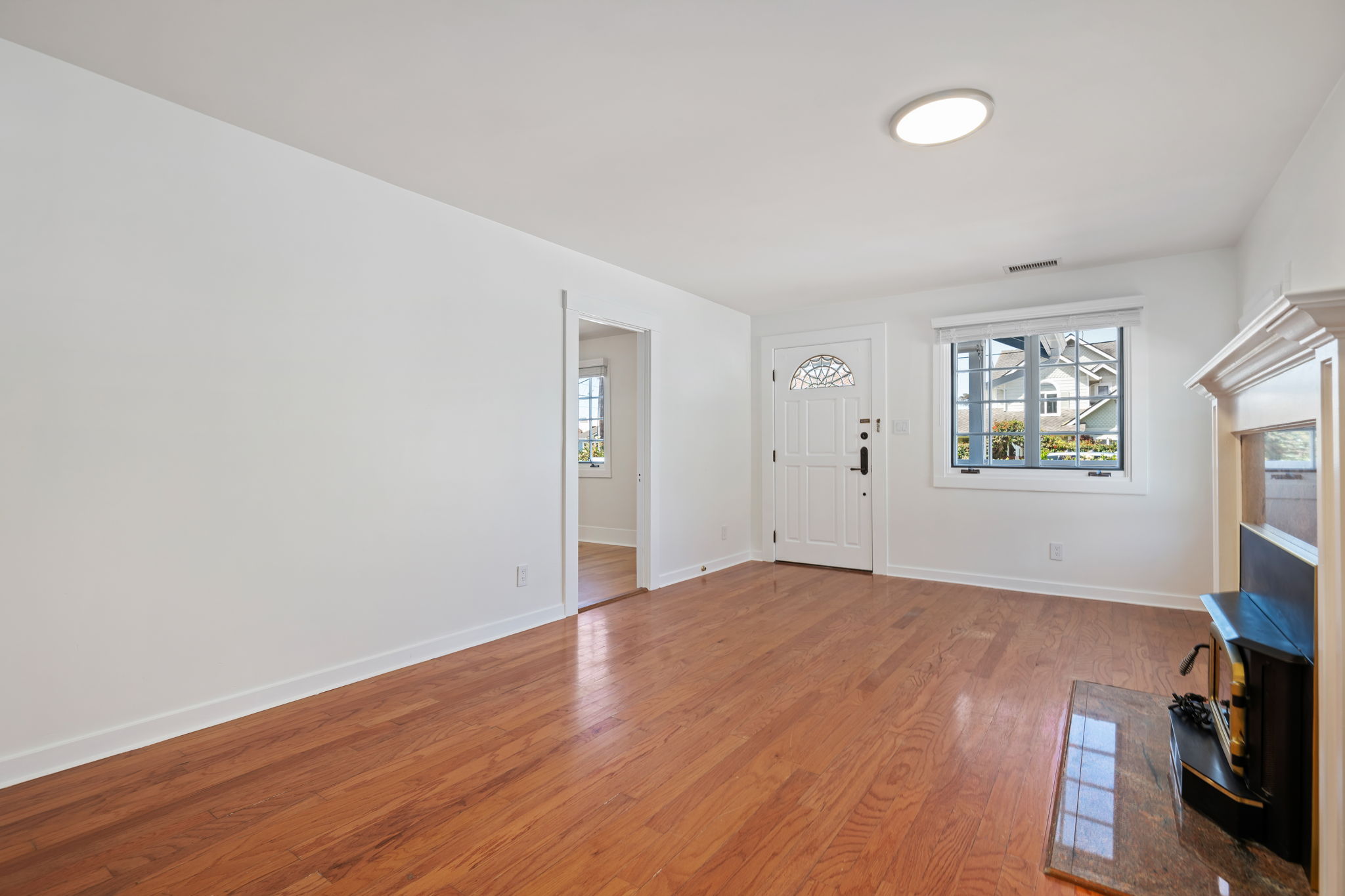 07-Living Room