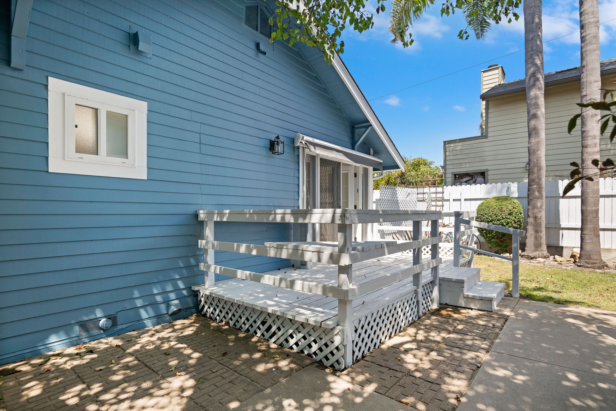 23-Rear Deck