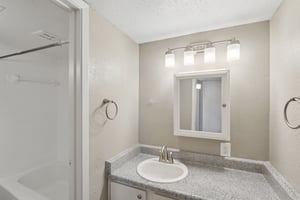 4928 El Campo Ave 218 Fort Worth-S2907-010.jpg