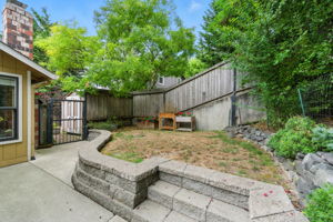  Photo 30
