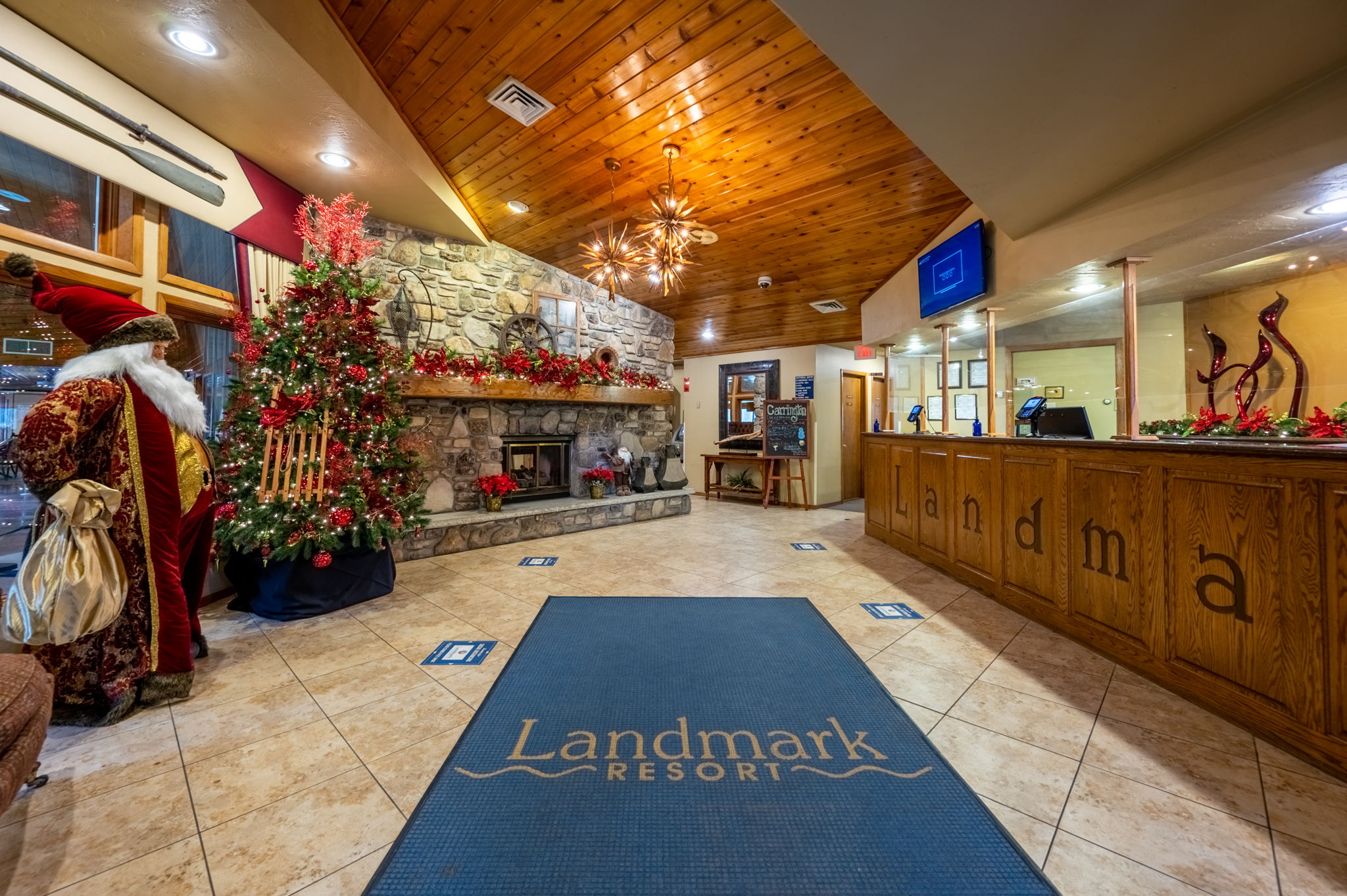 Landmark Resort Common Areas Eg Harbor Wisconsin-14