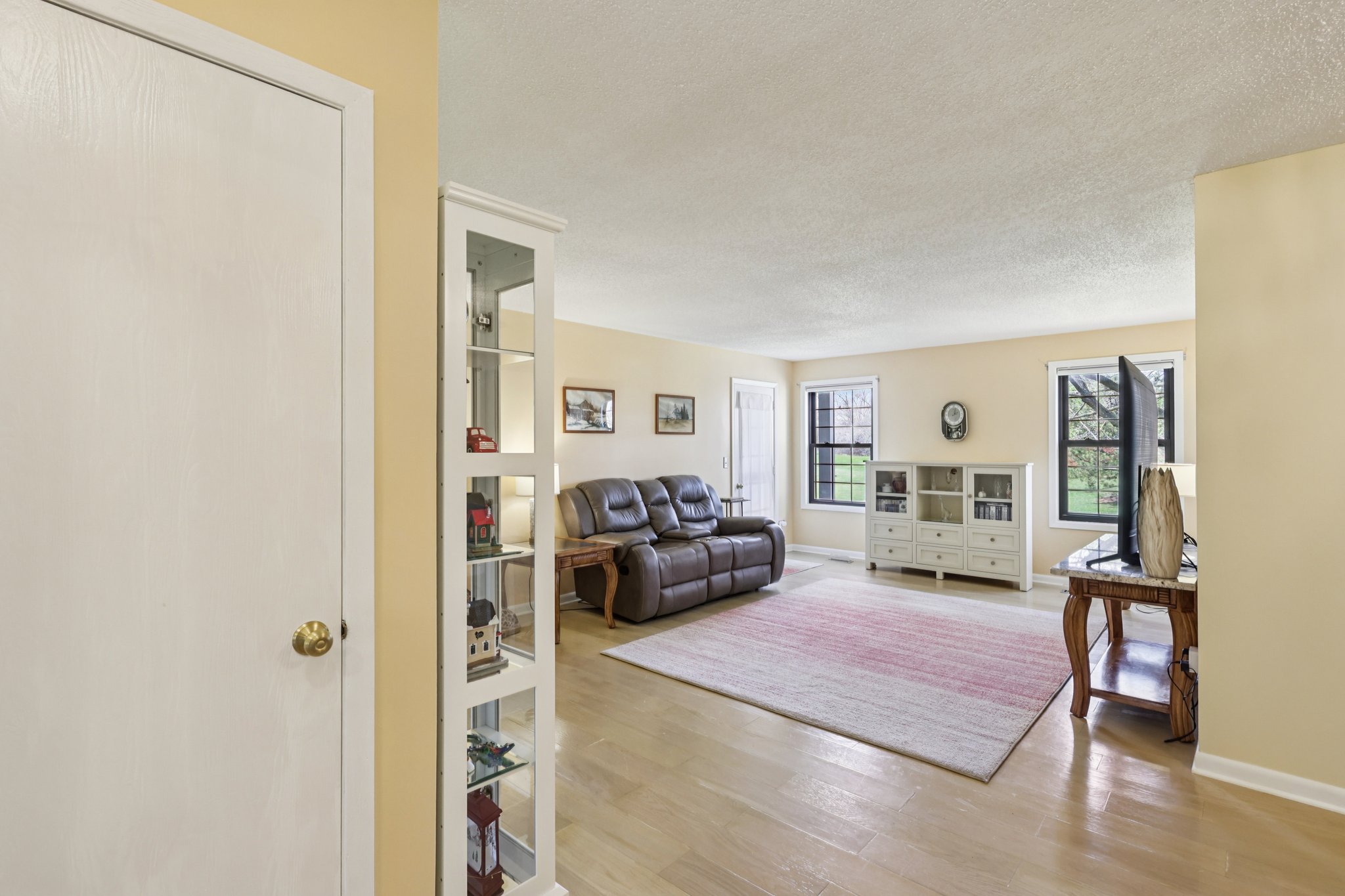 Elizabeth Dr 36-A-S2603-008.jpg