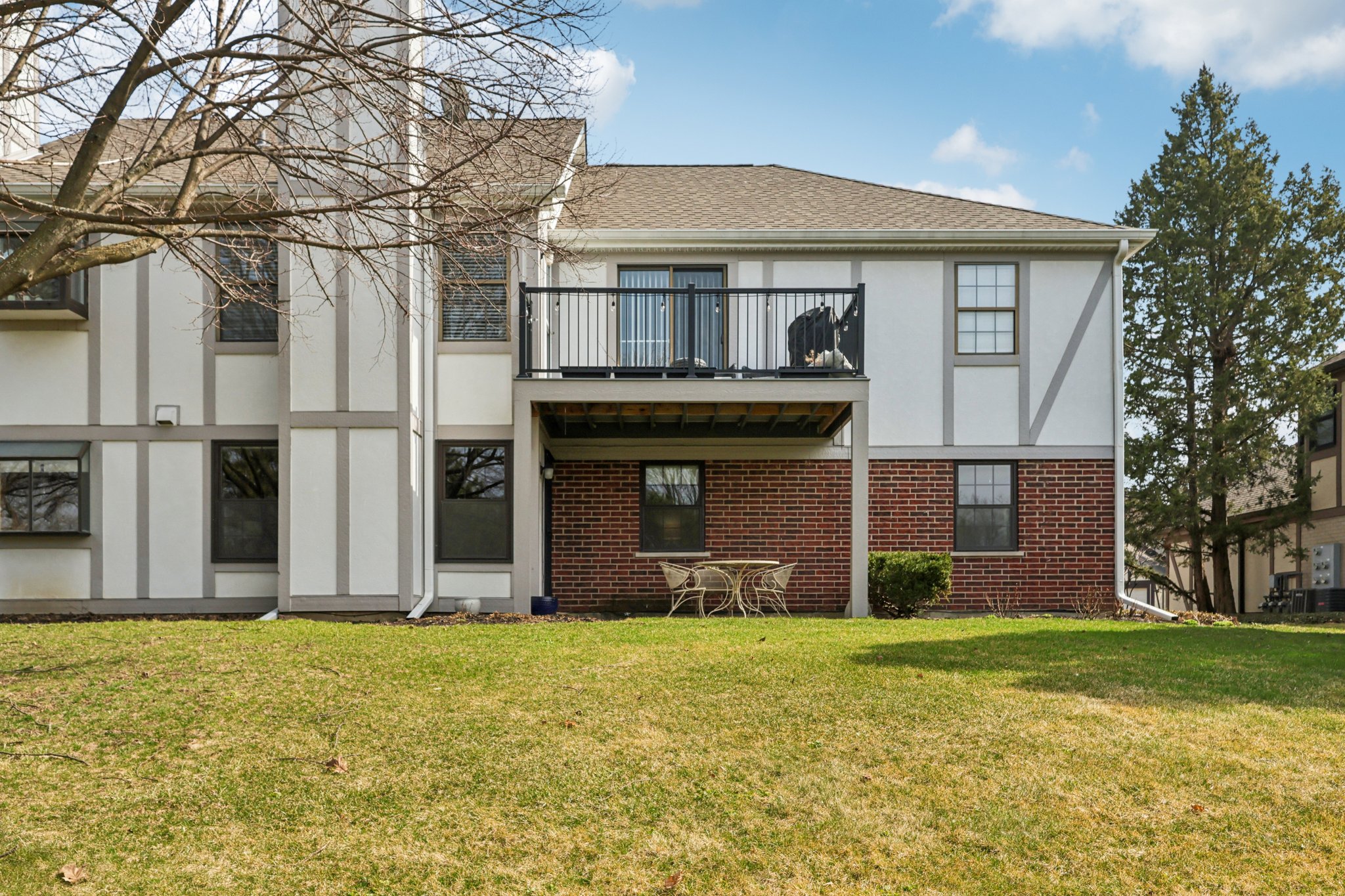 Elizabeth Dr 36-A-S2603-028.jpg