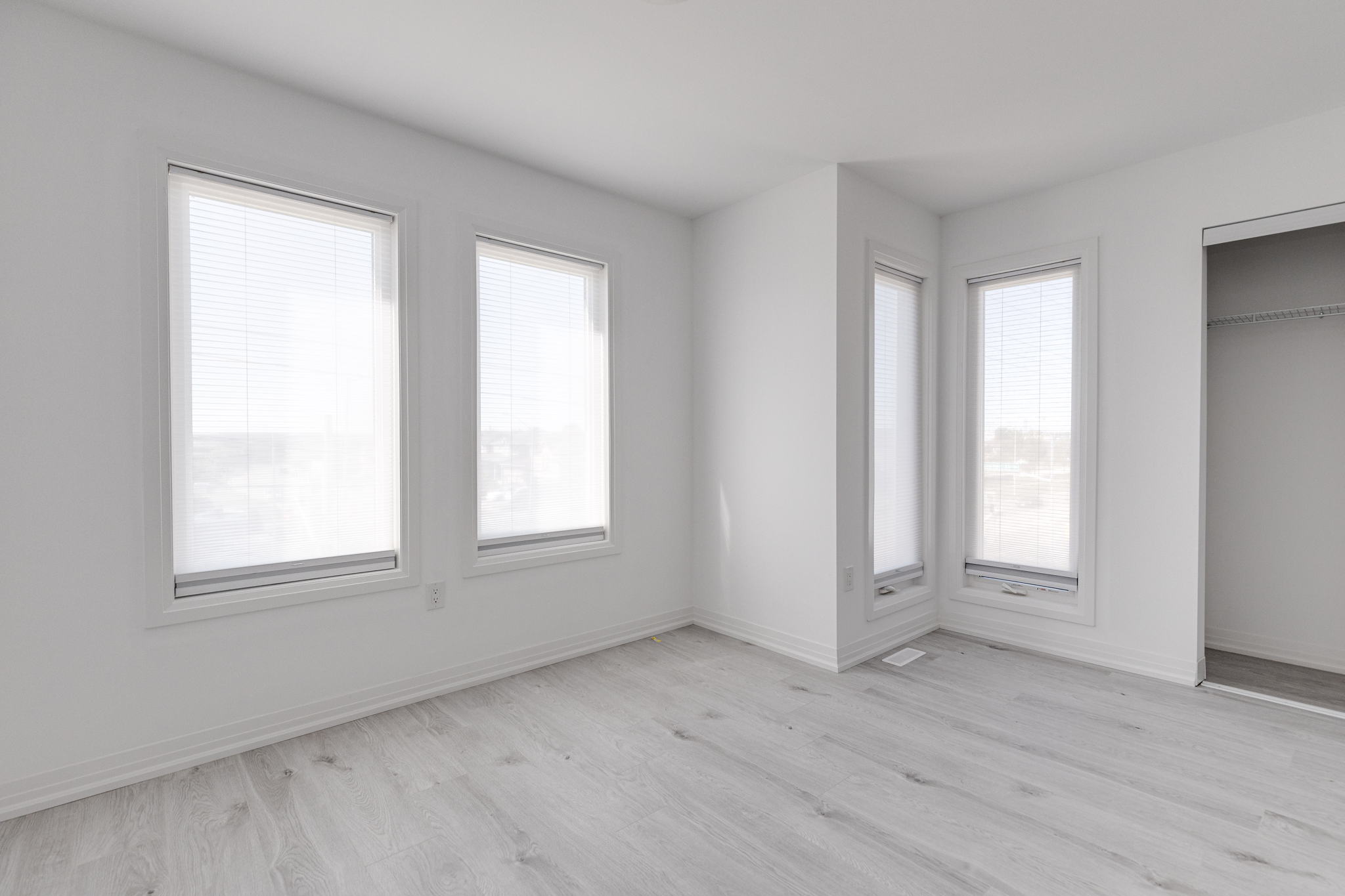 Barrie property showcase — delivered property photograph 31