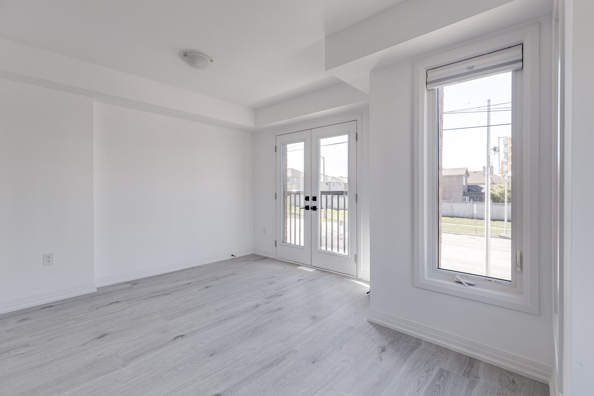 Barrie property showcase — delivered property photograph 19