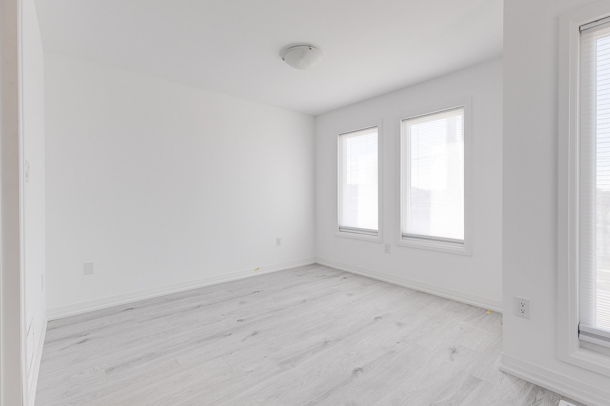 Barrie property showcase — delivered property photograph 30