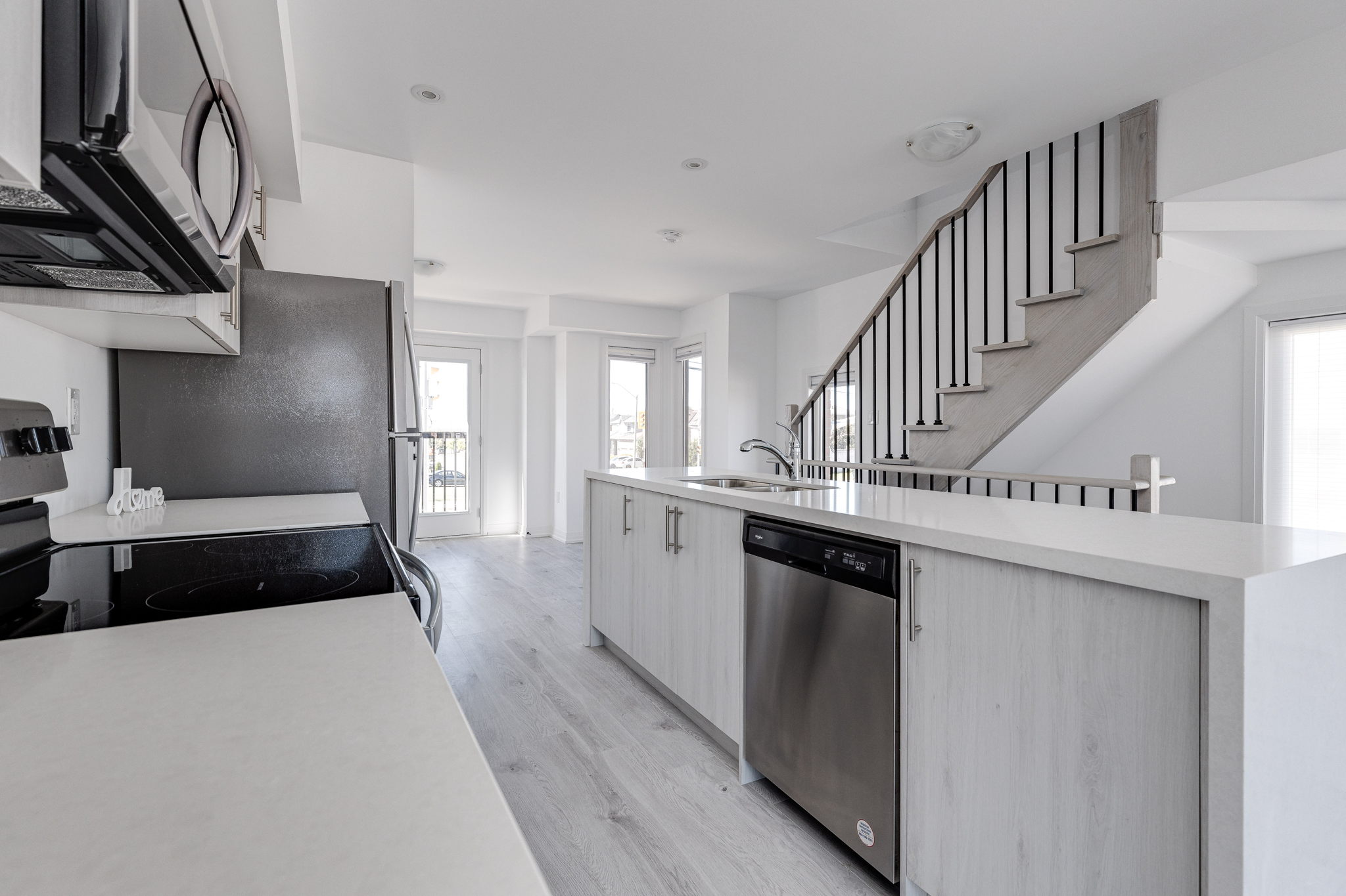 Barrie property showcase — delivered property photograph 15