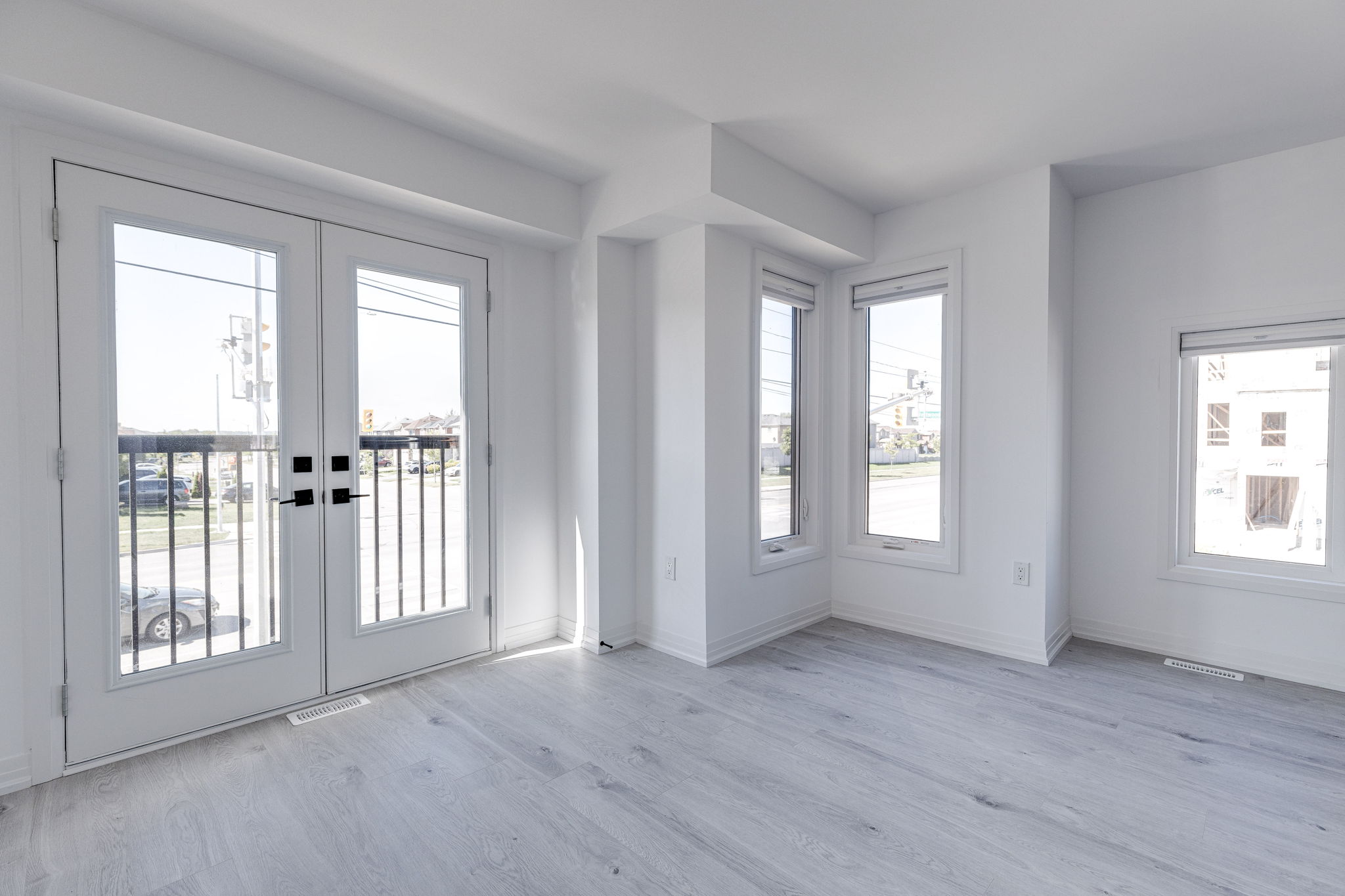 Barrie property showcase — delivered property photograph 21