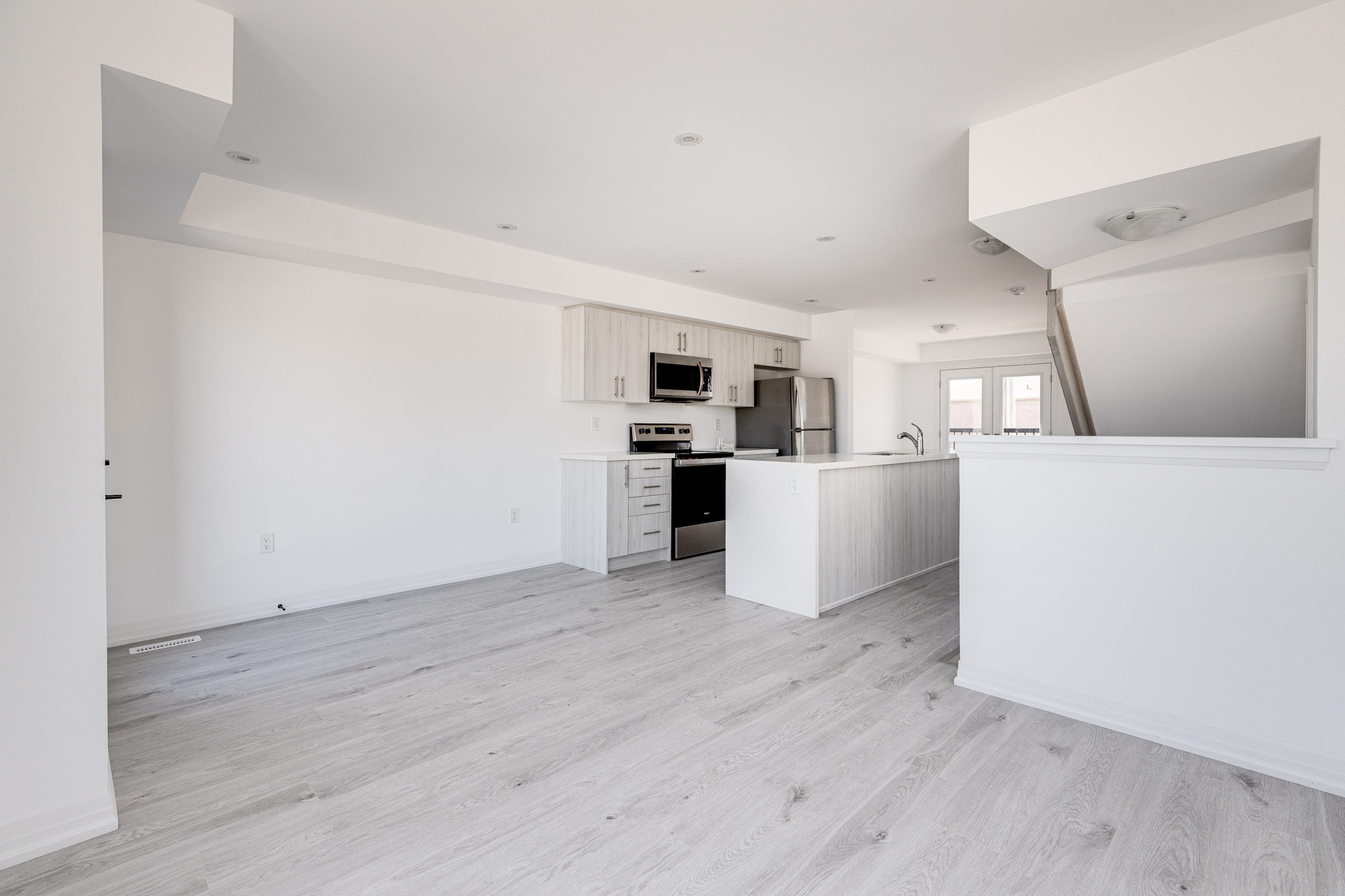 Barrie property showcase — delivered property photograph 11