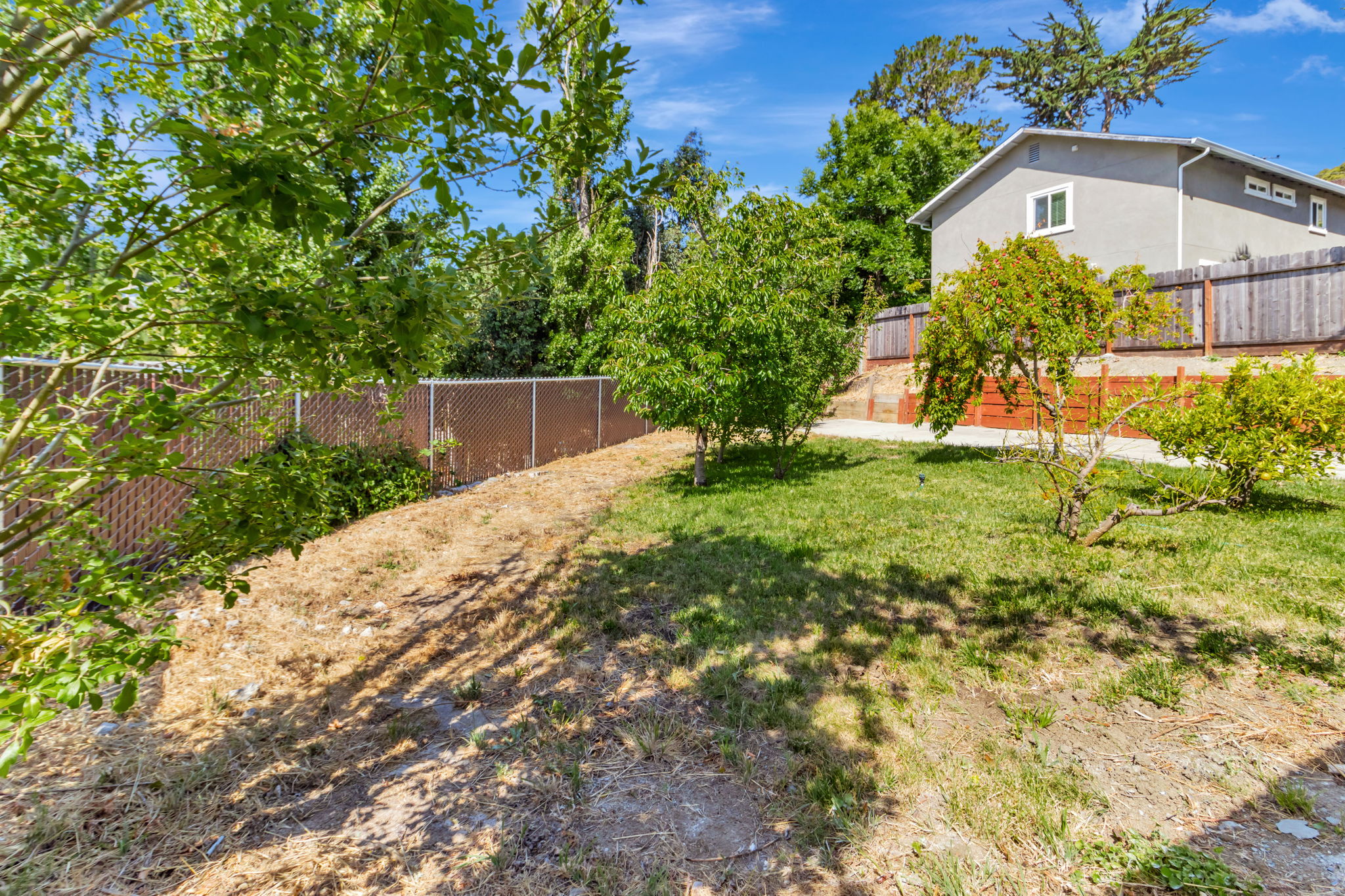 040_ 493 Pebble Dr  El Sobrante